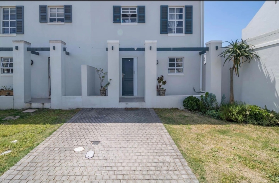 To Let 3 Bedroom Property for Rent in Nuutgevonden Western Cape